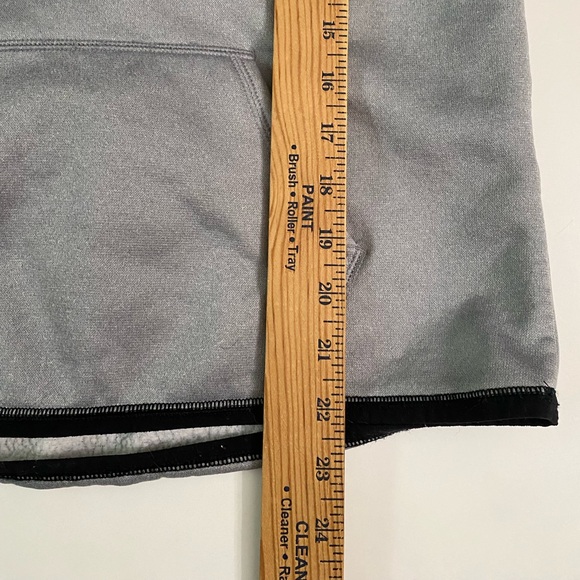 Under Armour Storm Hoodie Youth Gray and Black Fleece/ Fuzzy Water Resistant - Picture 4 of 12